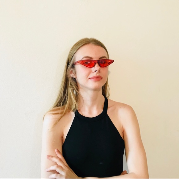 BELLA RETRO STYLE RUBY RED SUNGLASSES UV 400 - Picture 7 of 8